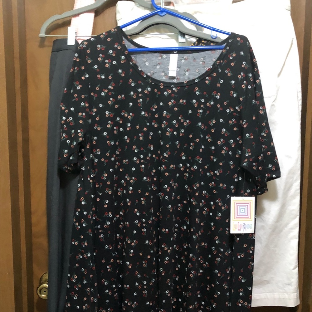 BOGO LULAROE Perfect T 2X NWT
